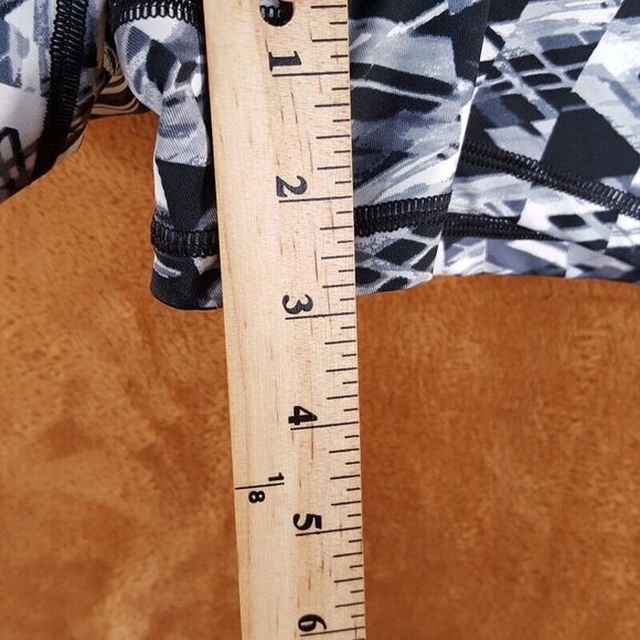 VICTORIAS SECRET SPORT Womens Shorts Small Black Gray Mini Hot Running Stretch - Picture 7 of 8